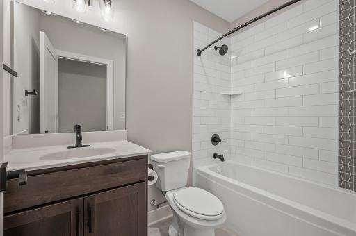 2413 1st Avenue S, Minneapolis, MN 55404