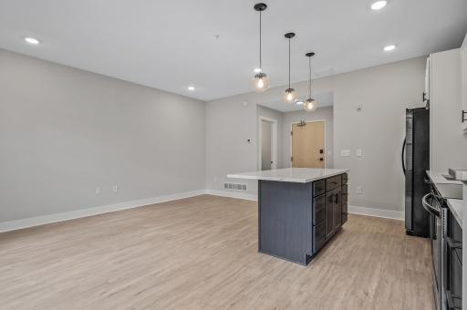 2413 1st Avenue S, Minneapolis, MN 55404