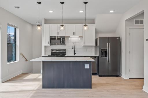 2413 1st Avenue S, Minneapolis, MN 55404
