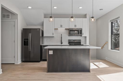 2413 1st Avenue S, Minneapolis, MN 55404
