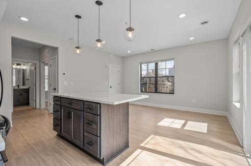 2413 1st Avenue S, Minneapolis, MN 55404