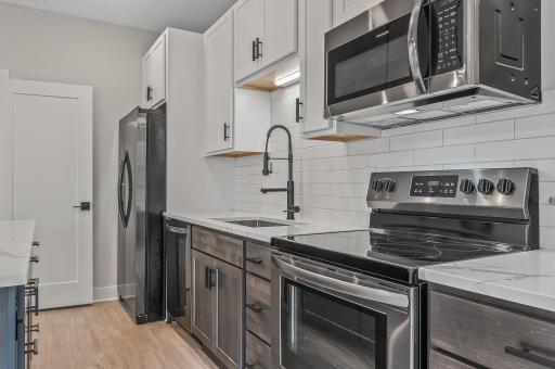 2413 1st Avenue S, Minneapolis, MN 55404