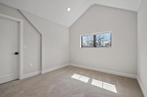 2413 1st Avenue S, Minneapolis, MN 55404