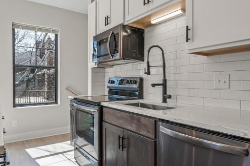 2413 1st Avenue S, Minneapolis, MN 55404