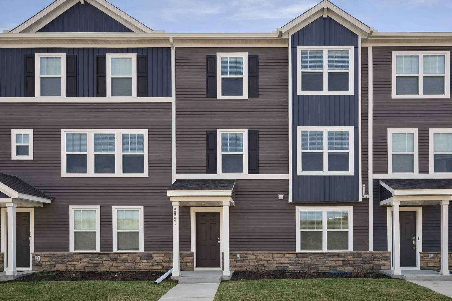 01 Exterior Front.png