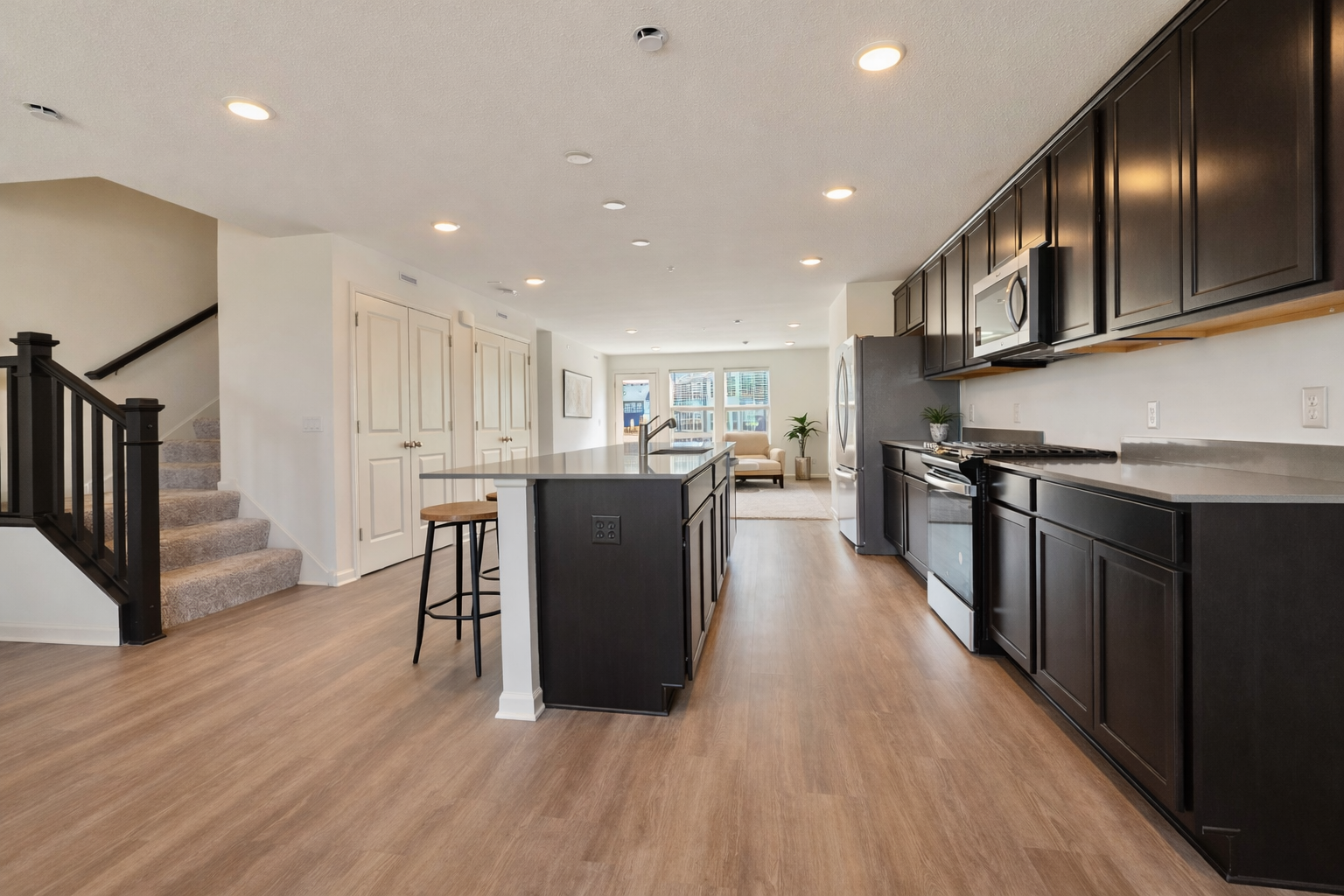 02 Main Floor Hero.png