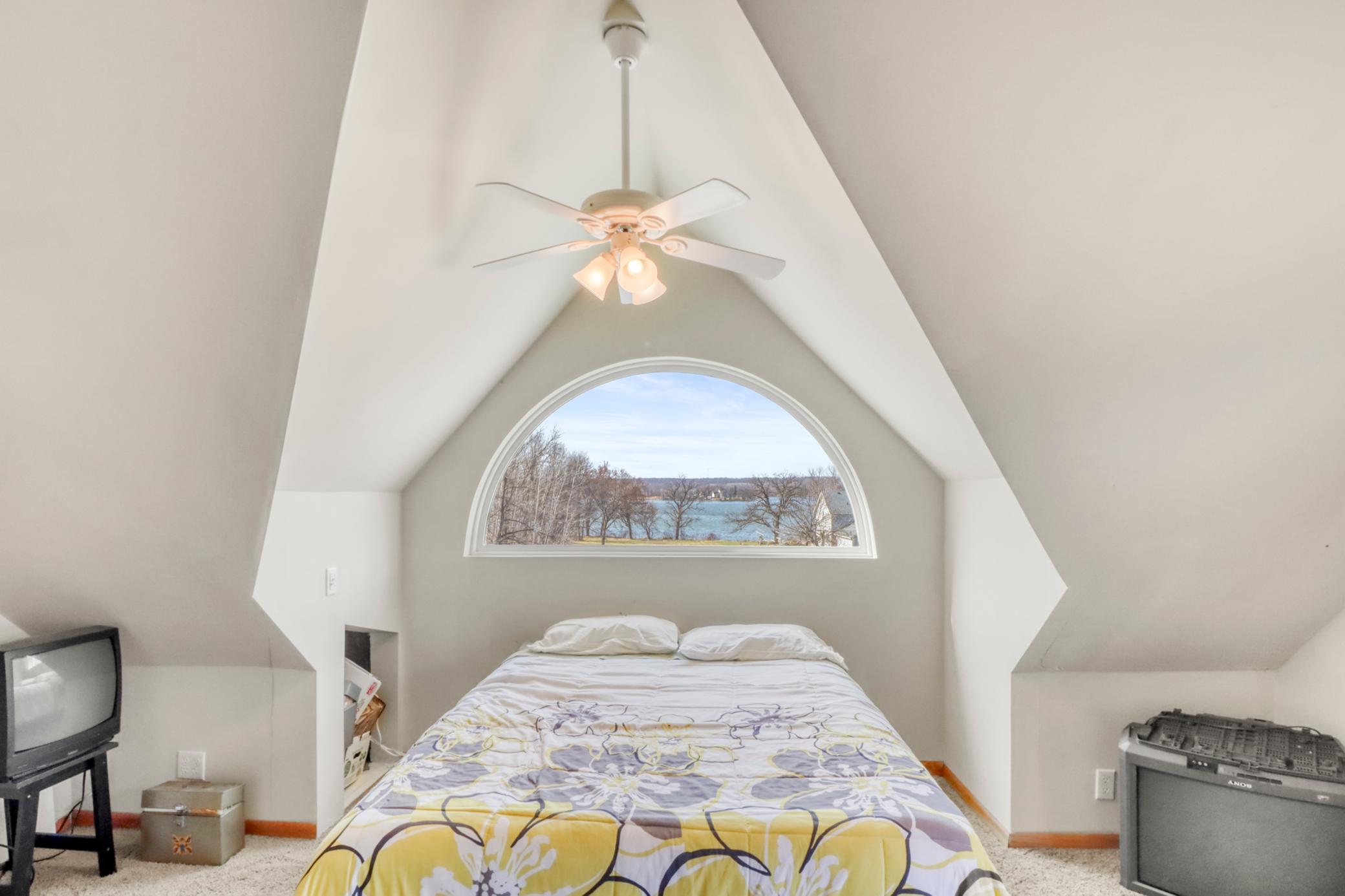 Upstairs Bedroom2_0.JPG