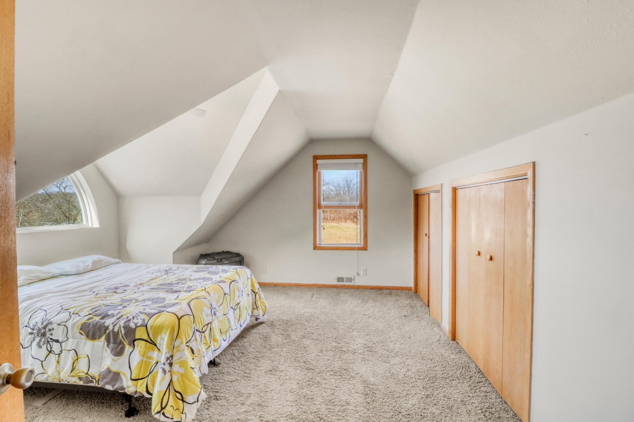 Upstairs Bedroom2_1.JPG