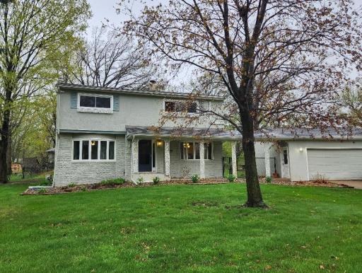 2590 Glenbrook Avenue N, Saint Paul, MN 55128