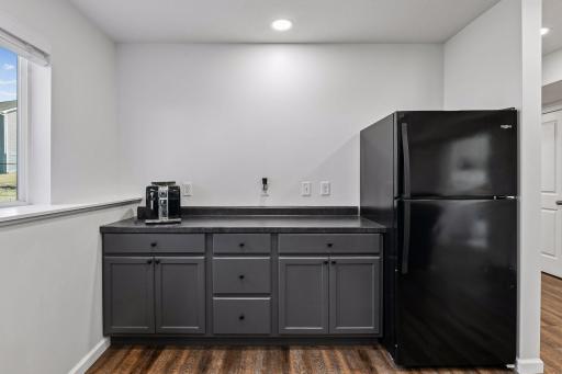 940 Lakewood Trail, Young America, MN 55397