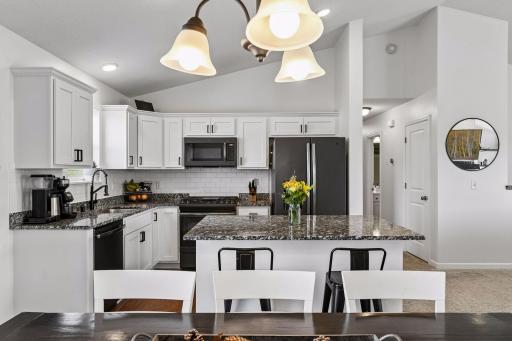 940 Lakewood Trail, Young America, MN 55397