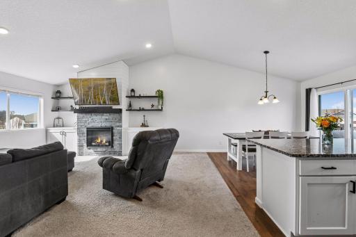 940 Lakewood Trail, Young America, MN 55397