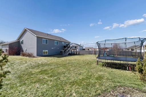 940 Lakewood Trail, Young America, MN 55397