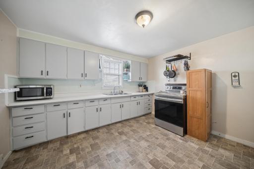 205 E 11th Street, Fairmont, MN 56031