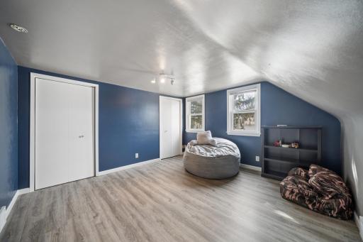 205 E 11th Street, Fairmont, MN 56031