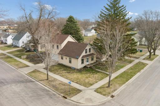 205 E 11th Street, Fairmont, MN 56031