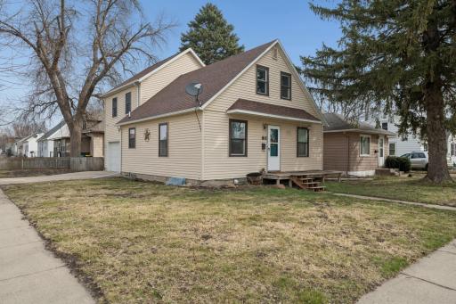205 E 11th Street, Fairmont, MN 56031