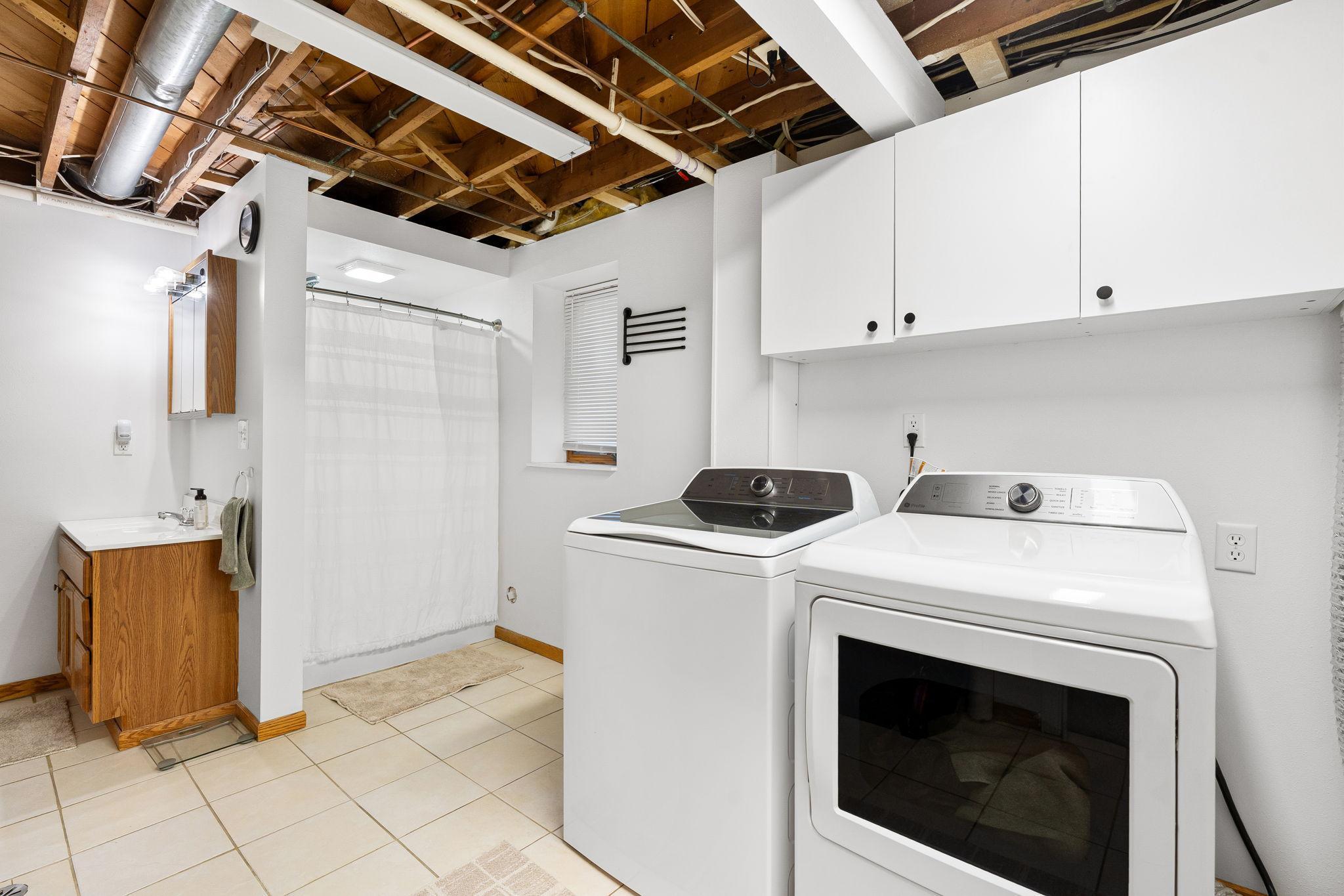 31-web-or-mls-1001-8th-ave-sw.jpg