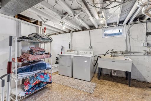 Neat & tidy laundry + storage