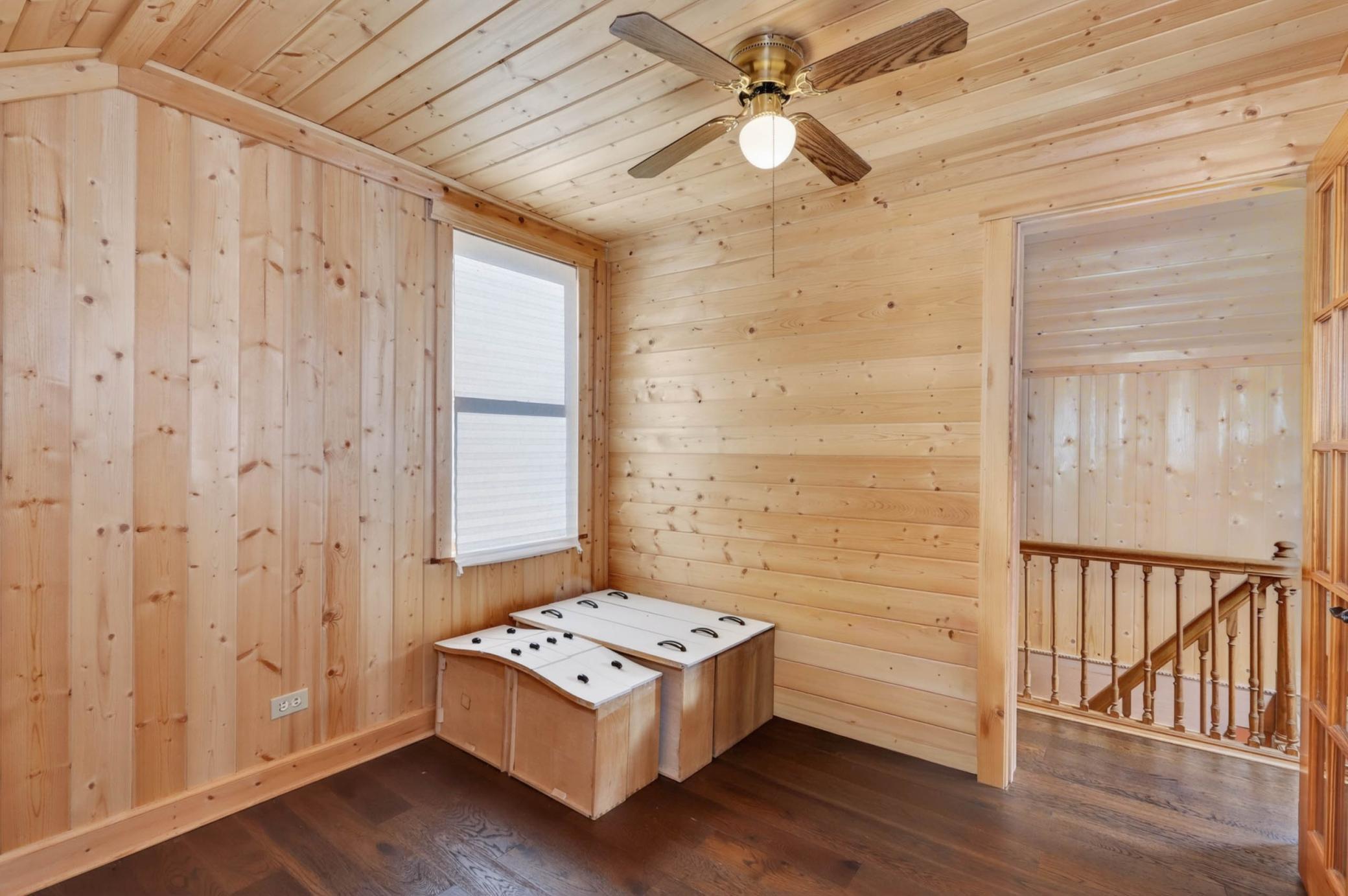 Upper Bedroom