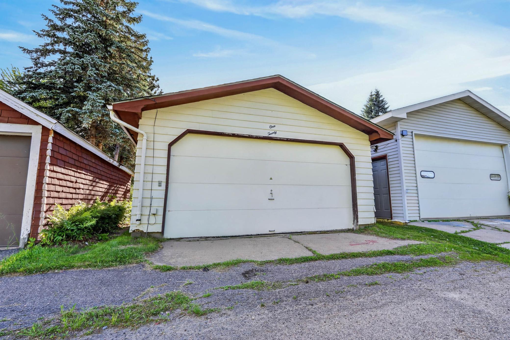 Awesome 2-Stall Garage