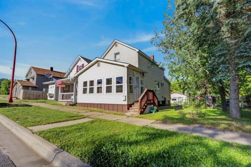 120 4th Street, Nashwauk, MN 55769
