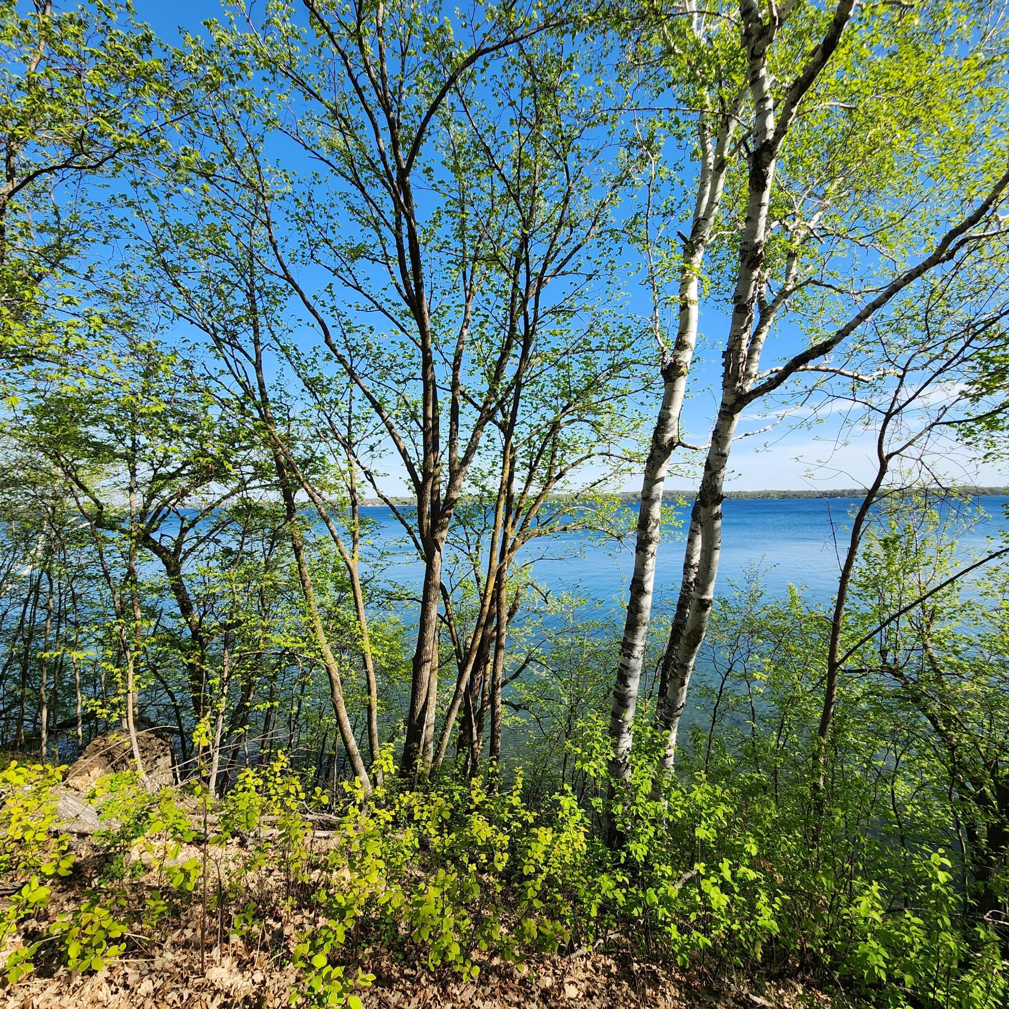 Pelican Lake Views Facing North