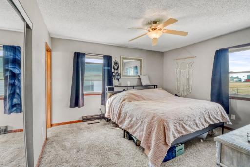 3102 8th Avenue N, Fargo, ND 58102