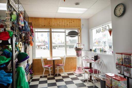 Menahga, MN 56464