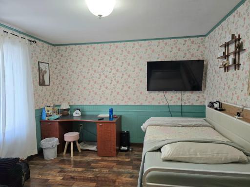ML 2nd Bedroom 2.jpg
