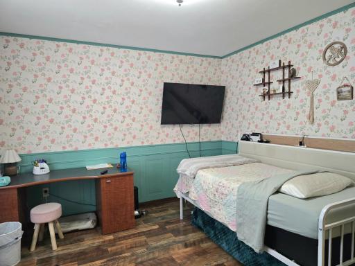 ML 2nd Bedroom 1.jpg