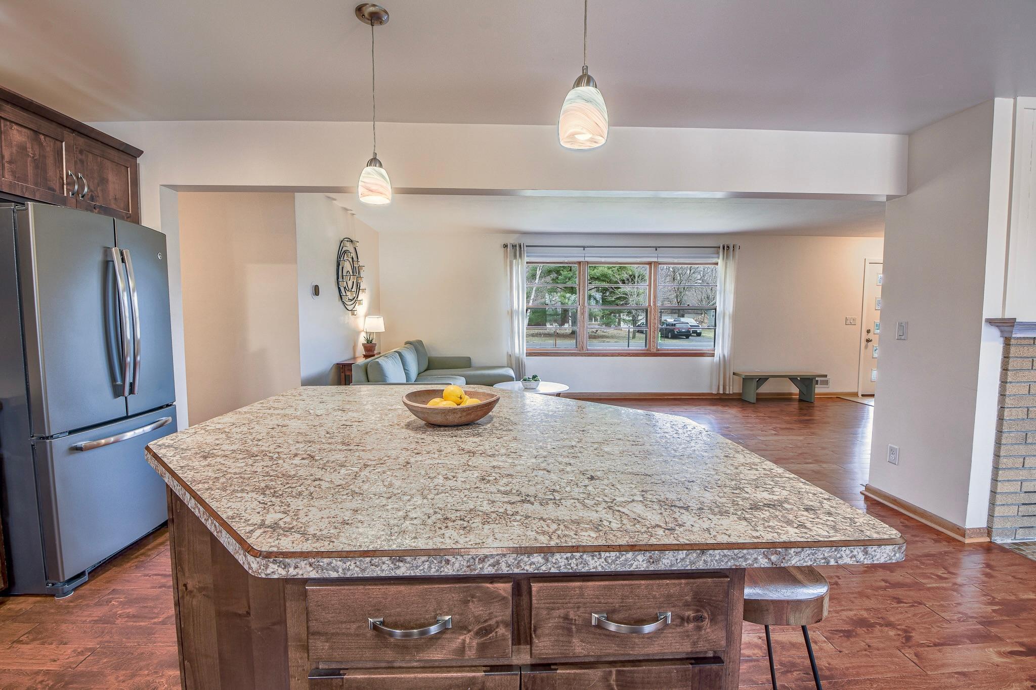 Breakfast bar for quick everyday meals.