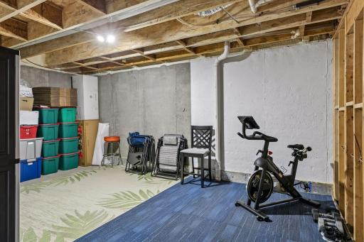 Tons and Tons of Storage! 2040 Diamond Lane