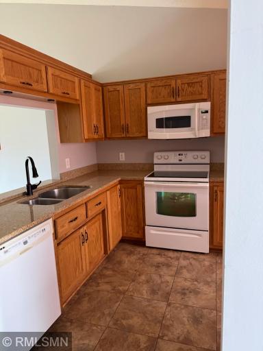 1048 109th Avenue NE, Minneapolis, MN 55434