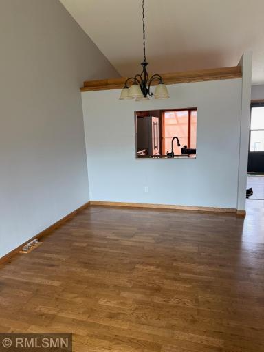 1048 109th Avenue NE, Minneapolis, MN 55434