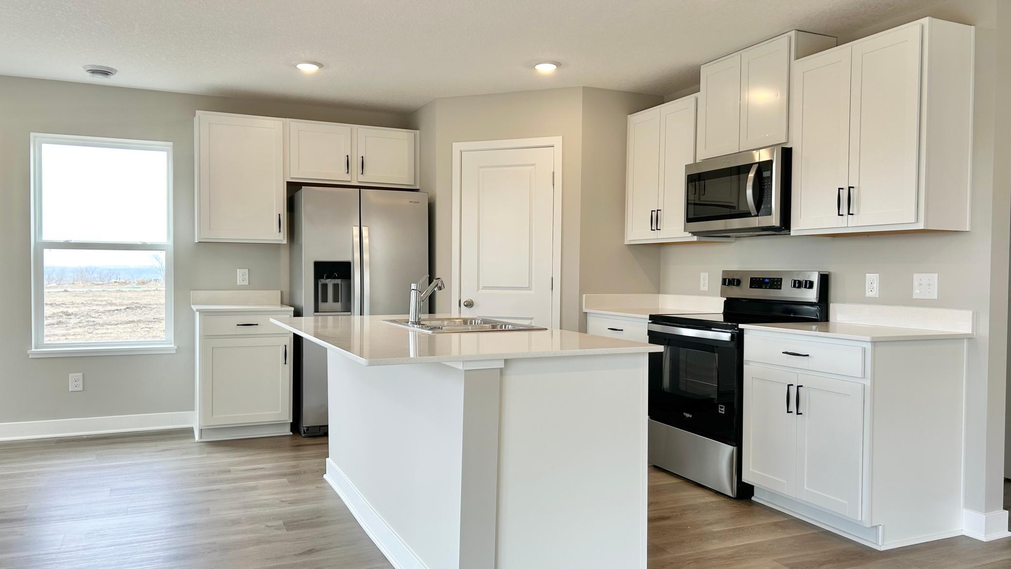 Large corner, walk-in pantry!