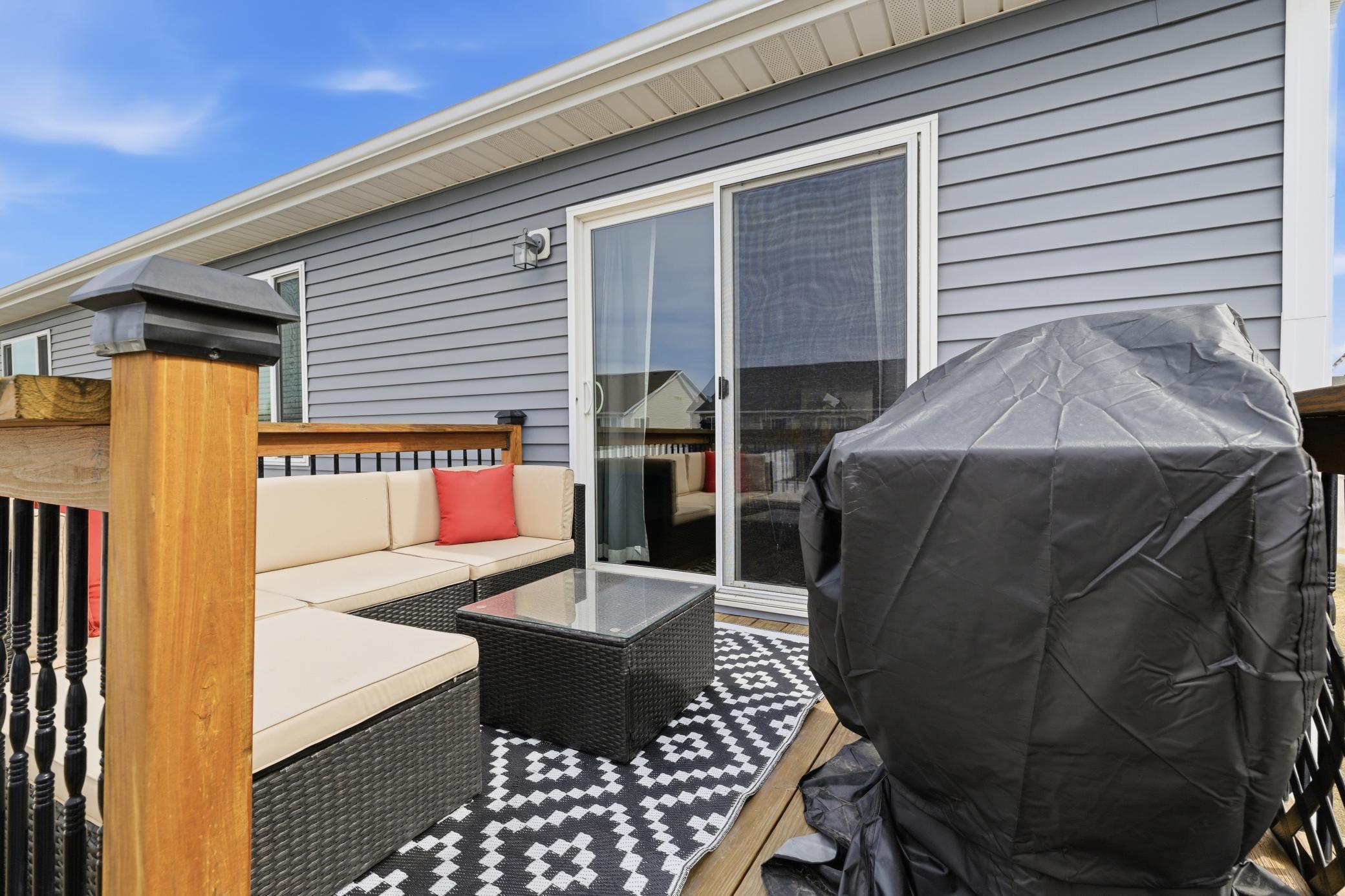 Great Deck overlooking the Backyard