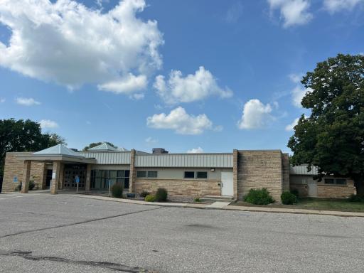 1100 E Broadway Street, Redwood Falls, MN 56283