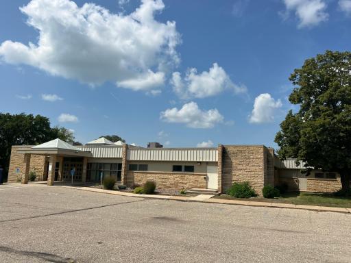 1100 E Broadway Street, Redwood Falls, MN 56283