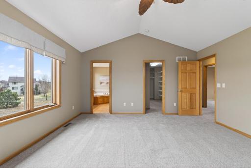 10502 Vera Cruz Drive N, Brooklyn Park, MN 55443
