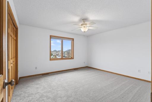 10502 Vera Cruz Drive N, Brooklyn Park, MN 55443