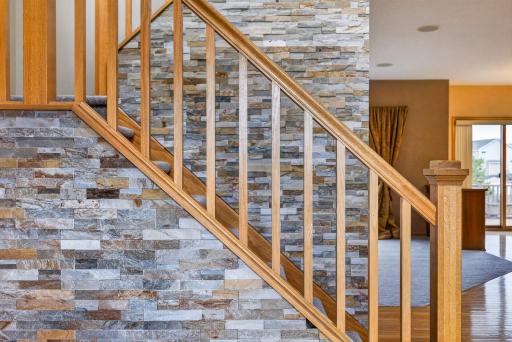 10502 Vera Cruz Drive N, Brooklyn Park, MN 55443
