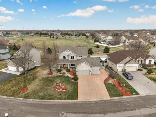 10502 Vera Cruz Drive N, Brooklyn Park, MN 55443
