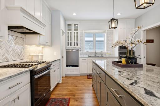 11314 Sunflower Lane N, Lake Elmo, MN 55042