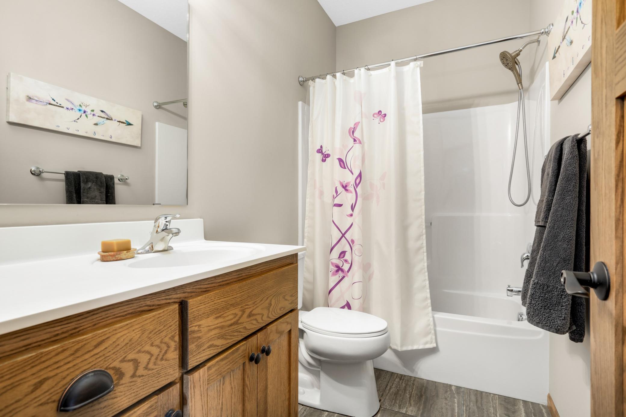 Main level full bathroom