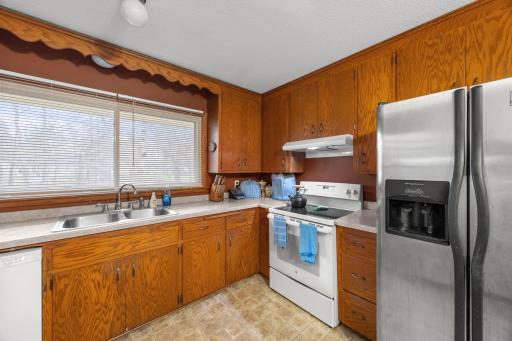 35-web-or-mls-1967 County Rd D-46.jpg