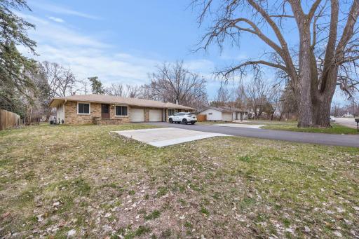 5-web-or-mls-1967 County Rd D West-26.jpg