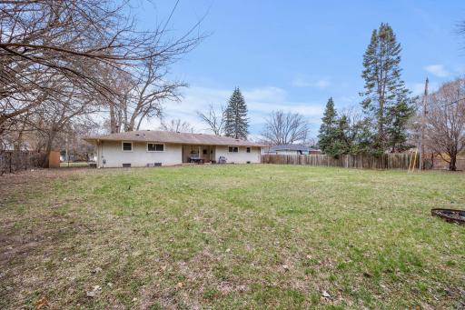 52-web-or-mls-1967 County Rd D West-6.jpg