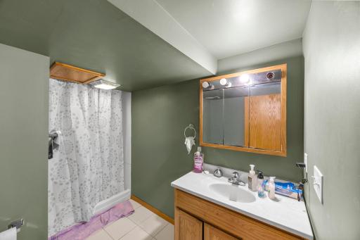 24-web-or-mls-1967 County Rd D West-130.jpg