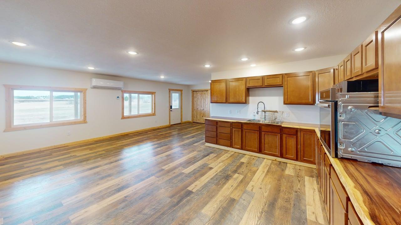 Unit 2 -Overview kitchen/living room